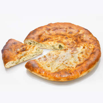 Осетинский пирог с картофелем, зеленью и сыром